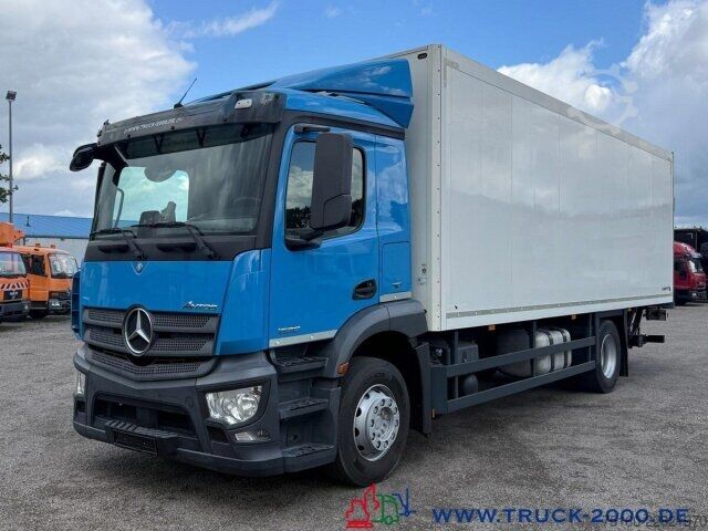 Sandučar kamion Mercedes-Benz Antos 1830 Isolierter Koffer 7.40m LBW 1.5t.
