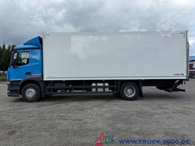 Sandučar kamion Mercedes-Benz Antos 1830 Isolierter Koffer 7.40m LBW 1.5t.