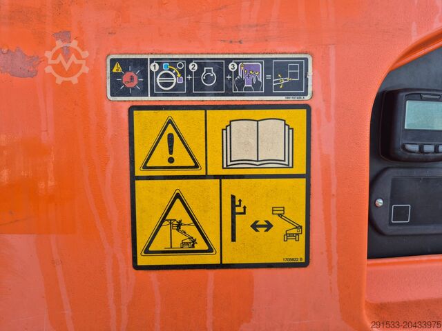 Piattaforma di lavoro telescopica JLG 460SJ 4X4 / LOW MTH / 1 OWNER