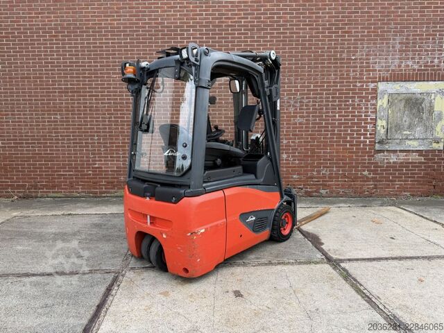 Carrello elevatore elettrico a 3 ruote Linde E16C-02