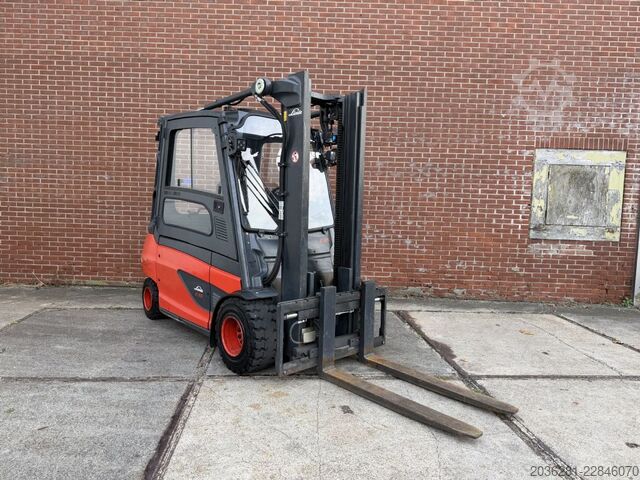Carrello elevatore elettrico a 4 ruote Linde E35L-01