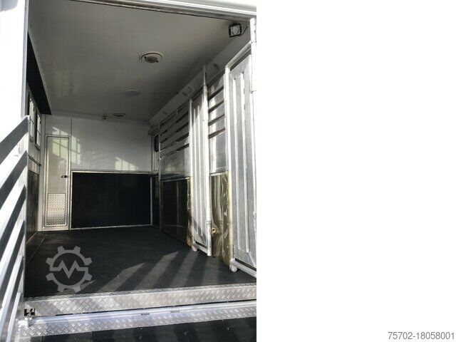 Trasportatore di bestiame Iveco Daily 4 Pferde top Nutzlast