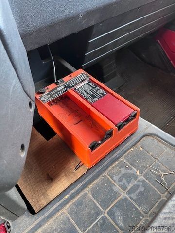 Vrachtauto met open laadbak SCANIA H 93 mit PK 14500 FB & 2 to. Seilwinde