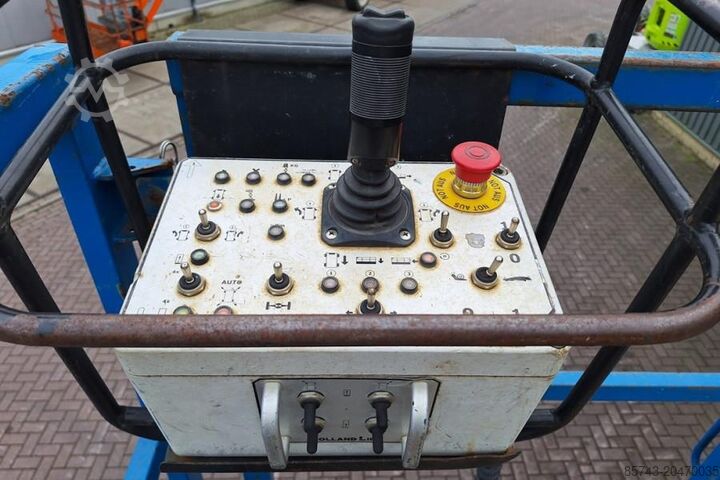 Ψαλίδι ανύψωσης Holland Lift Megastar G320DL30 4WDS/N Diesel, 4x4x4 Drive, 34m