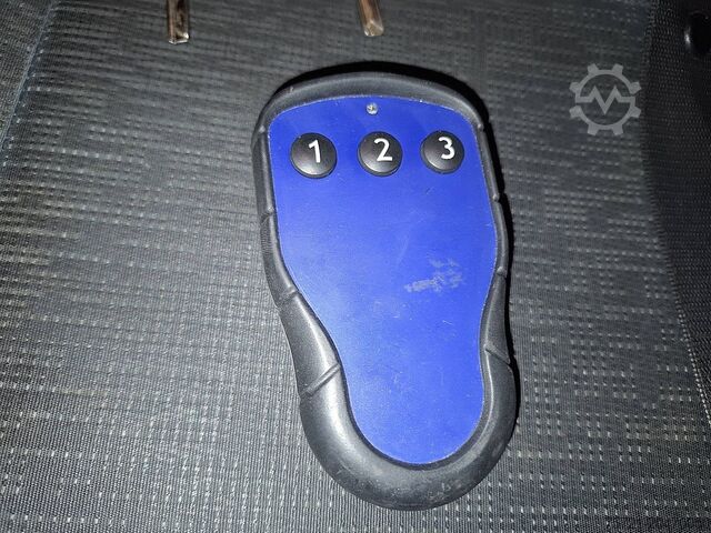 βαλίτσα VOLVO FM 11.330 3 SEATS LIFT 290TKM