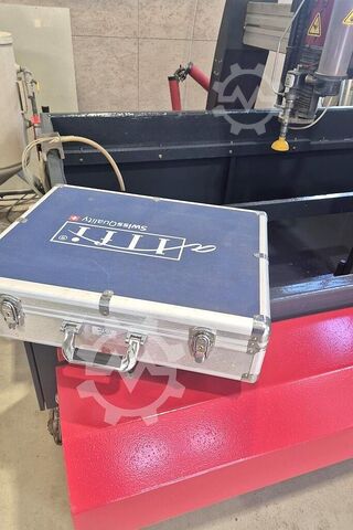 Waterjet cutting machine OMAX MAXIEM 1515