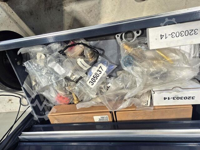 Waterjet cutting machine OMAX MAXIEM 1515