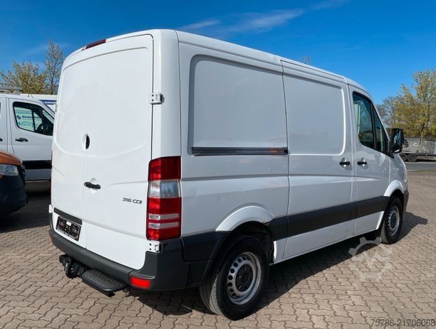 Hűtőfelépítményes furgon MERCEDES-BENZ Sprinter 316 CDI/ L1H1/ Frische/ Standk./ AC