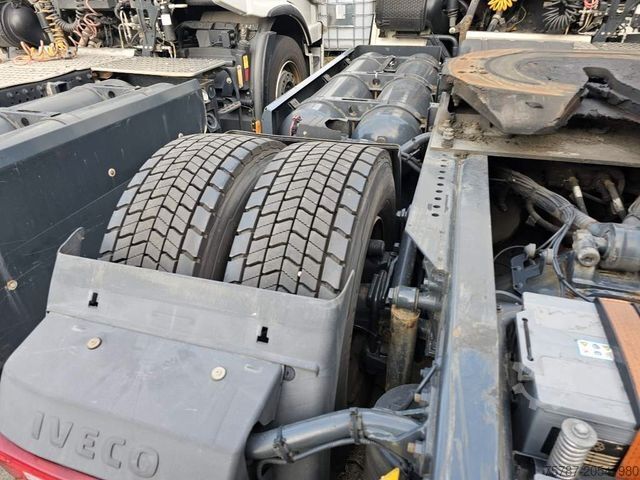 Standardowy ciągnik siodłowy IVECO 460 Hi  Way, Retarder, Reifendruckkontrolle