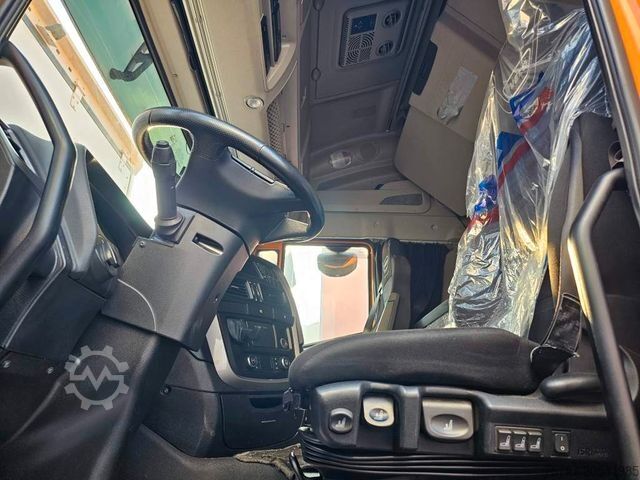 Standardowy ciągnik siodłowy IVECO 460 Hi Way, Retarder, Standklima