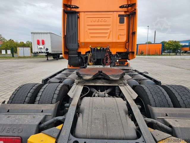 Standardowy ciągnik siodłowy IVECO 460 Hi Way, Retarder, Abstandstempomat