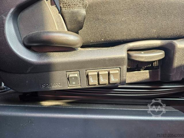 Standardowy ciągnik siodłowy IVECO 460 Hi Way, Retarder, Abstandstempomat, Kühlfach