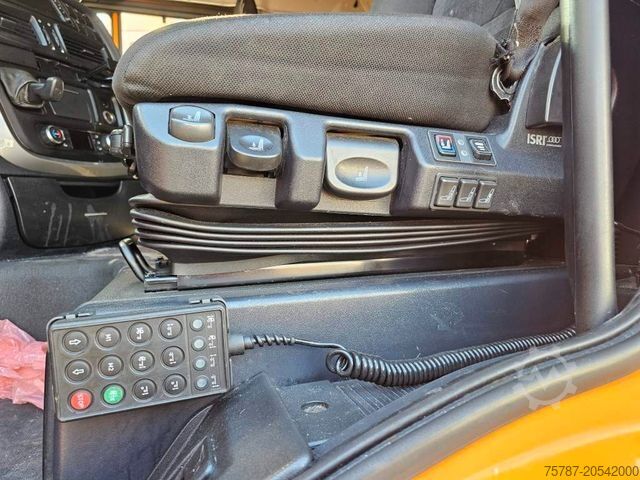 Standardowy ciągnik siodłowy IVECO 460 Hi Way, Retarder, Abstandstempomat, Kühlfach