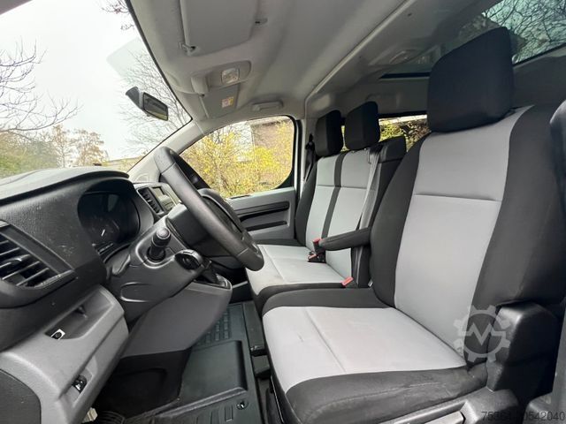 Kleinbus TOYOTA Proace Shuttle Verso L2 1.5 D-4D 88 kw 9 Sitzer