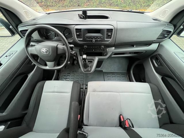 Kleinbus TOYOTA Proace Shuttle Verso L2 1.5 D-4D 88 kw 9 Sitzer