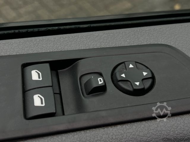 Kleinbus TOYOTA Proace Shuttle Verso L2 1.5 D-4D 88 kw 9 Sitzer