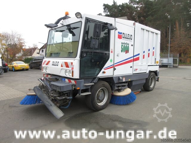 Barredora Dulevo 5000 Evolution mit Frontbesen 4-Rad-Lenk