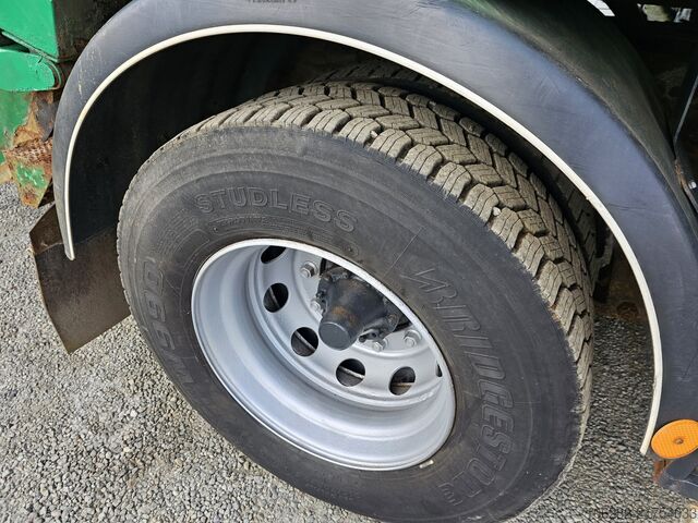 Camión de la basura SCANIA P94DB4X2NB230 mit NORBA RL200 14.1cub