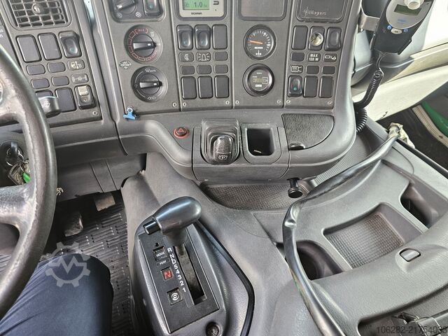 Camión de la basura SCANIA P94DB4X2NB230 mit NORBA RL200 14.1cub