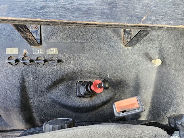 Camion cu platformă MAN VW-MAN 8.150 FAE G90 4x4 Doppelkabine