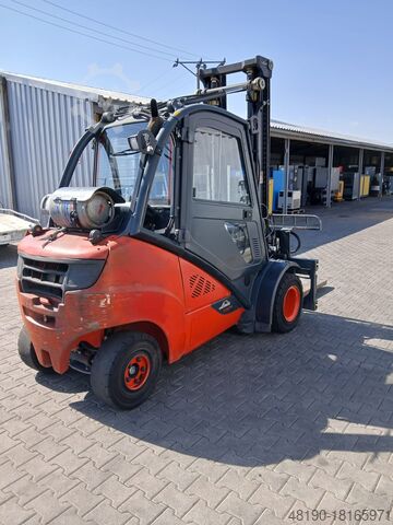 Vorkheftruck Linde H35T-02