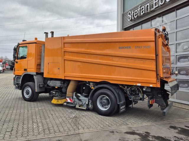 Silniční zametač MERCEDES-BENZ Actros 2032 A 4x4 Bucher STKF 9500 Airport 30x