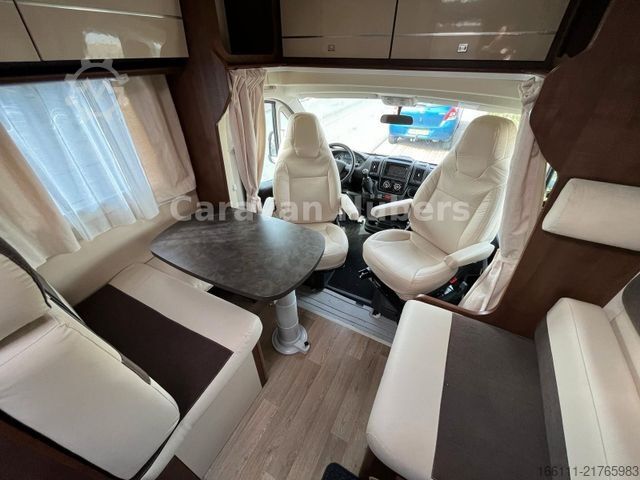 Ημιενσωματωμένο αυτοκινούμενο τροχόσπιτο XGO Dynamic 98P - Einzelbetten -  - Solar