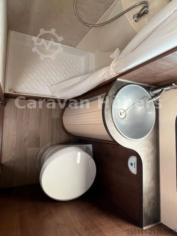 Ημιενσωματωμένο αυτοκινούμενο τροχόσπιτο XGO Dynamic 98P - Einzelbetten -  - Solar