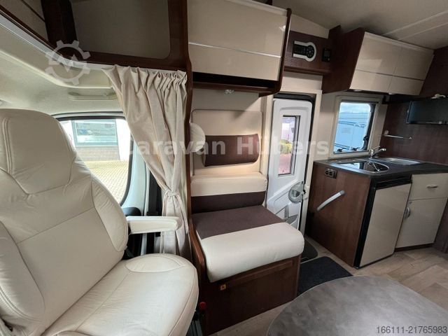 Ημιενσωματωμένο αυτοκινούμενο τροχόσπιτο XGO Dynamic 98P - Einzelbetten -  - Solar