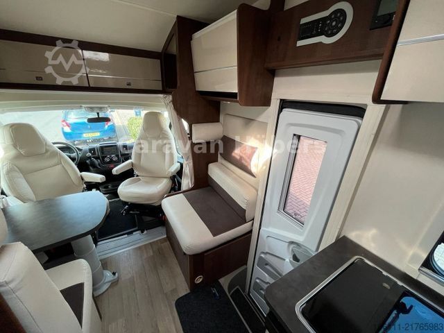 Ημιενσωματωμένο αυτοκινούμενο τροχόσπιτο XGO Dynamic 98P - Einzelbetten -  - Solar