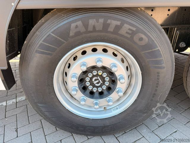 Ημιρυμουλκούμενο κουτί KRONE Koffer-Sattelauflieger mit Ladebordwand