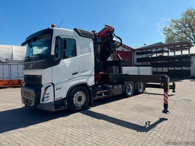 Lastbil med flak VOLVO FH500 6x4mit Fassi F545 2.27 JIB Winde sofort