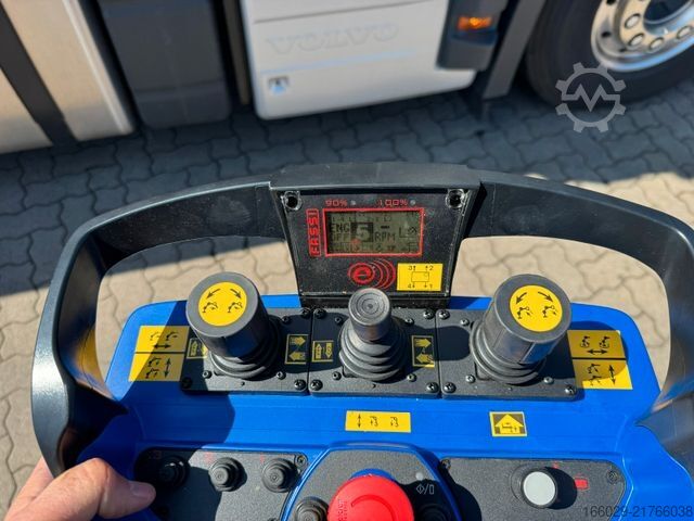 Lastbil med flak VOLVO FH500 6x4mit Fassi F545 2.27 JIB Winde sofort