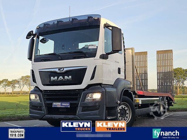 M.A.N. 26.320 TGS com rampas hidráulicas, máquina MAN 26.320 TGS HYDR. RAMPS MACHINE