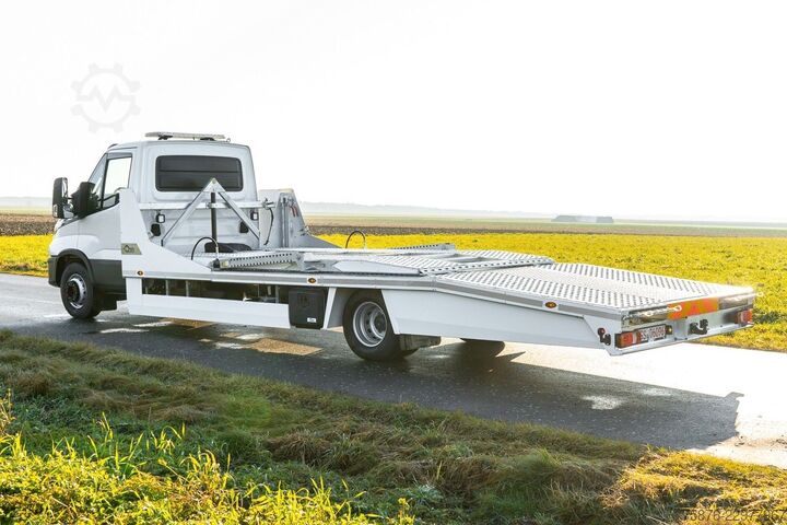 Autotransporter IVECO 70C21HA8/P Doppelstock-Aufbau