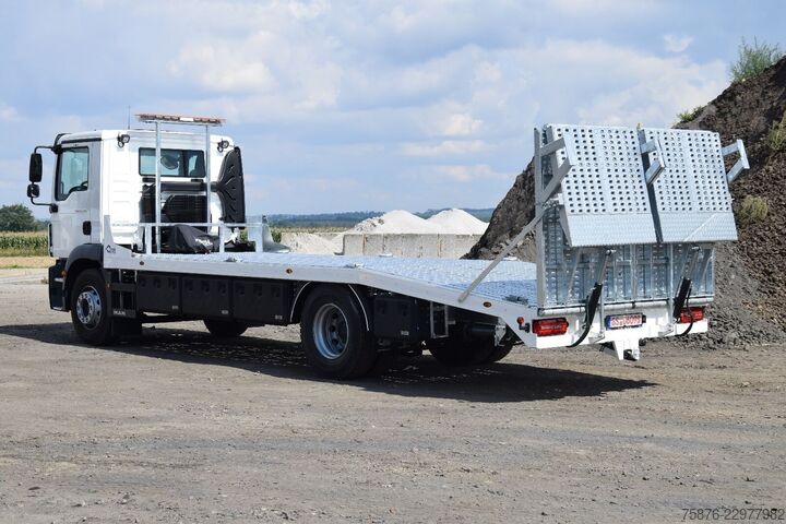 Camión portacoches MAN TGM 15.290 Maschinentransporter