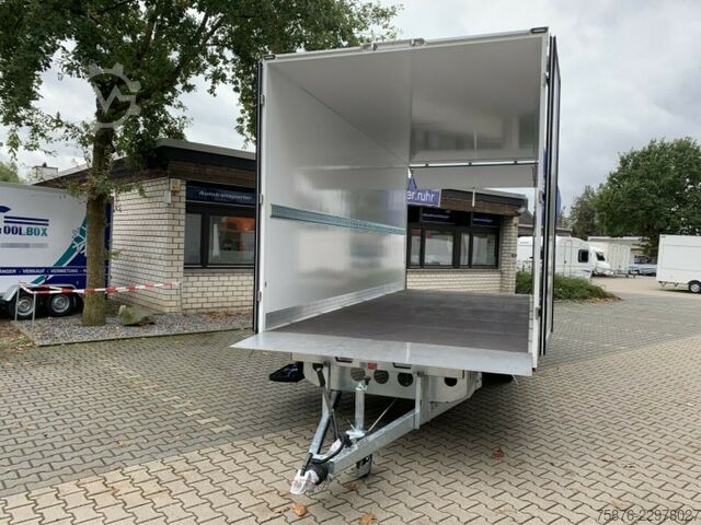 Remorcă carosată BLYSS Kofferanhänger Ladebordwand 580x230x240 3500kg