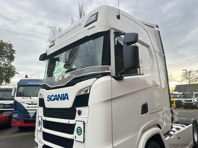 Standaard trekker SCANIA S500 2Tanks 1200Liter Retarder Navi
