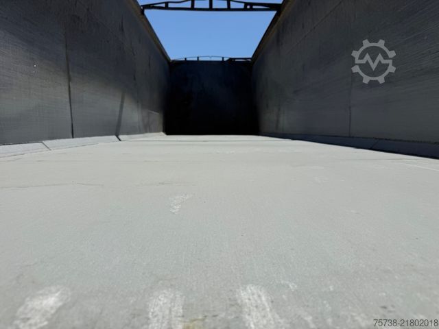 Tipper semitrailer KEMPF SKM 35-3/ 47m³/Luft-Lift/Stahl-Alu