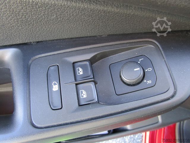 Panelová dodávka VOLKSWAGEN Caddy 2.0 TDI 102PS *KLIMA+Kastenwg.+NAVI+1-Hand
