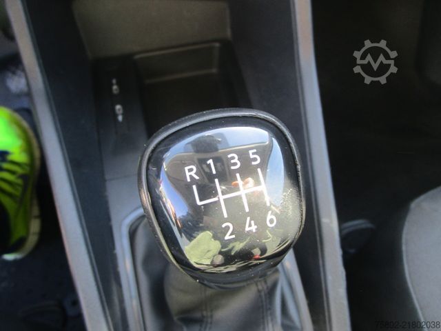 Panelová dodávka VOLKSWAGEN Caddy 2.0 TDI 102PS *KLIMA+Kastenwg.+NAVI+1-Hand
