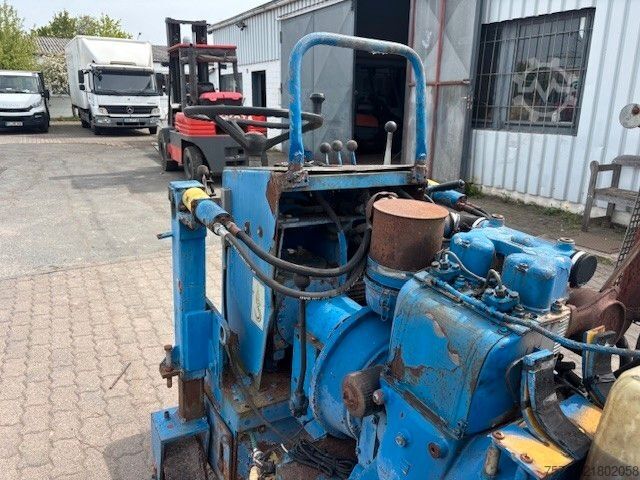 Impianto di miscelazione asfalto WIRTGEN Asphalt Fräse §00 C