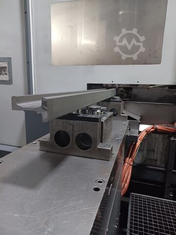 Centro di lavorazione universale AXA VHC 50-2600 XTS
