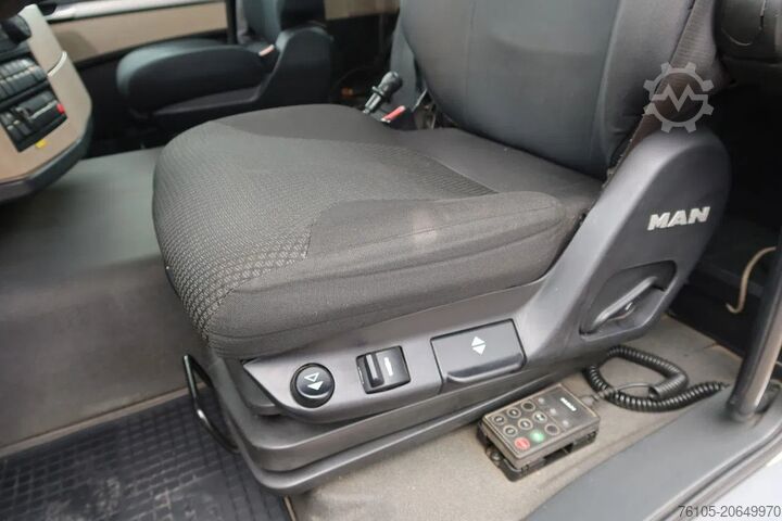 Jeřábové vozidlo MAN TGS 35.360 Kraanwagen + oprijwagen Hiab 228 E3