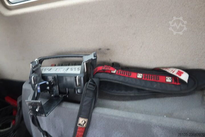 Jeřábové vozidlo MAN TGS 35.360 Kraanwagen + oprijwagen Hiab 228 E3