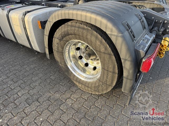 Veszélyes anyagokat szállító teherautó Scania R 450 NA - ADR EX-III / FL - HIGHLINE - SCR ONLY