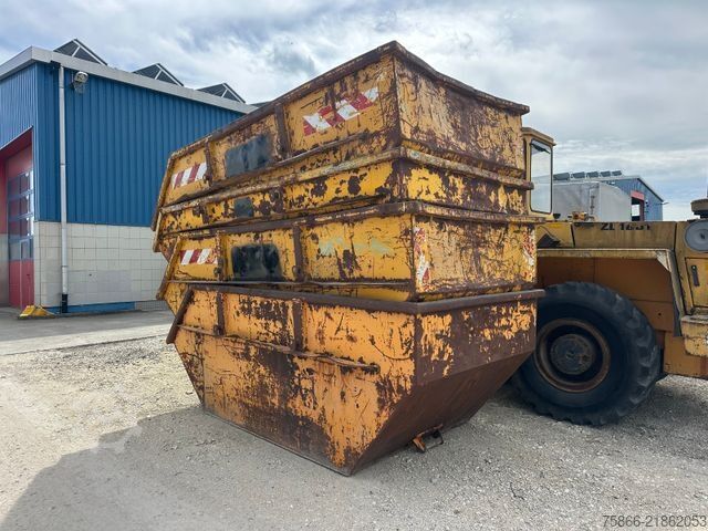 Absetzkipper LKW  4xAbsetzcontainer 5,5cbm offen