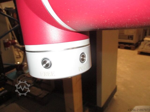 Robot industrial Cobot JAKA ZU 7 CAB12