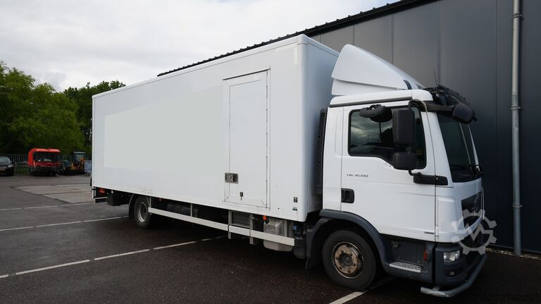 Valigia MAN TGL 12.190 Closed box truck