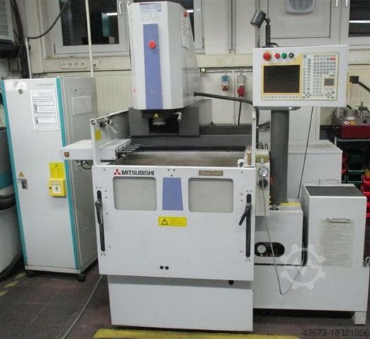 Zinkvonkmachines / EDM Mitsubishi EA8M